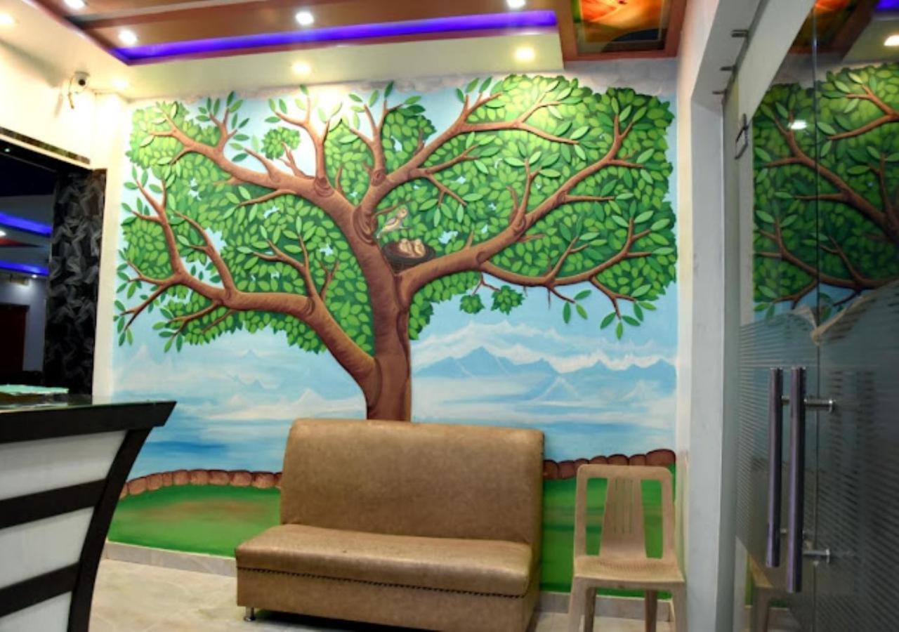 Hotel Roshan Varanasi Exteriör bild